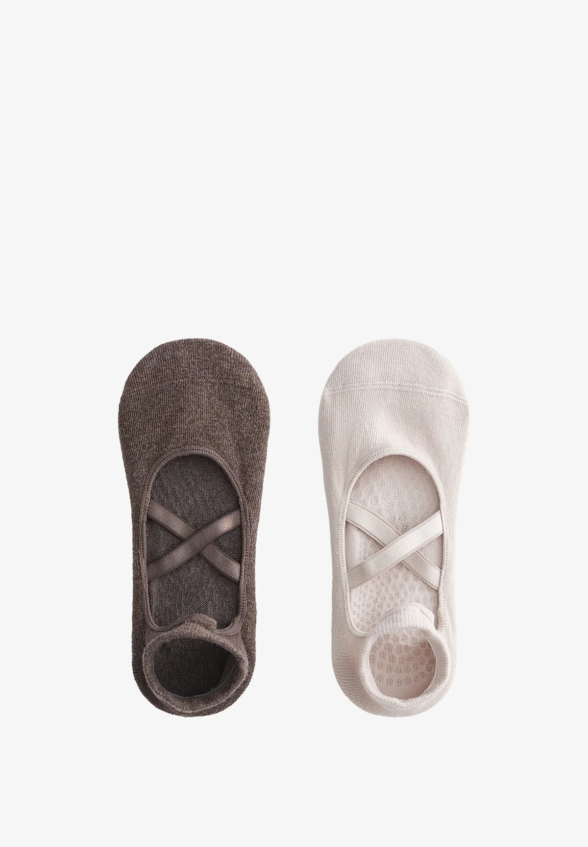 2 pairs of anti-slip socks